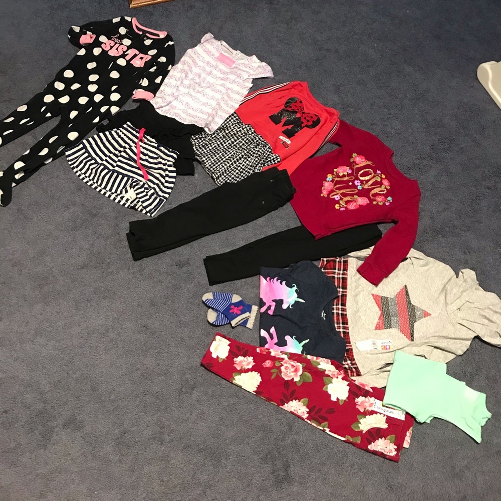 Girls 3T Lot of clothing